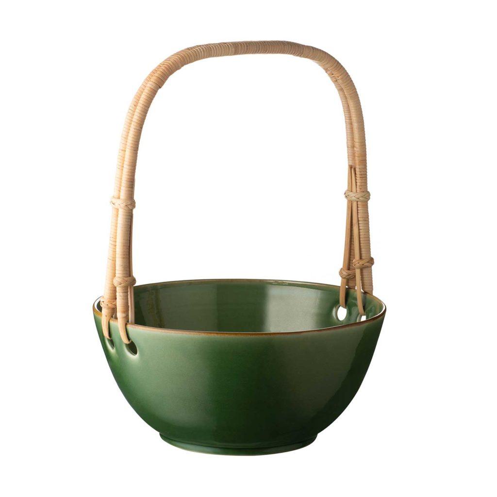 bowl with rattan handle