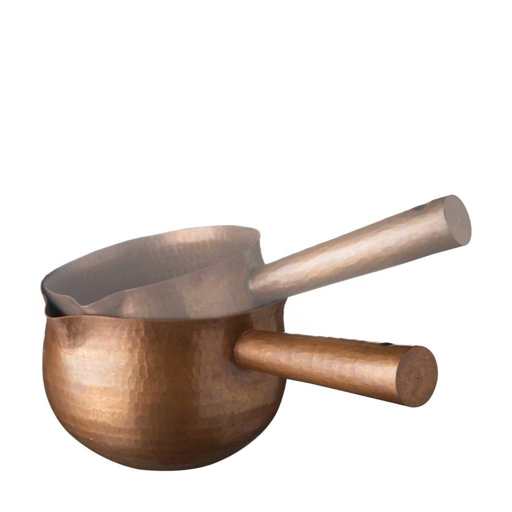 medium pan with handle
